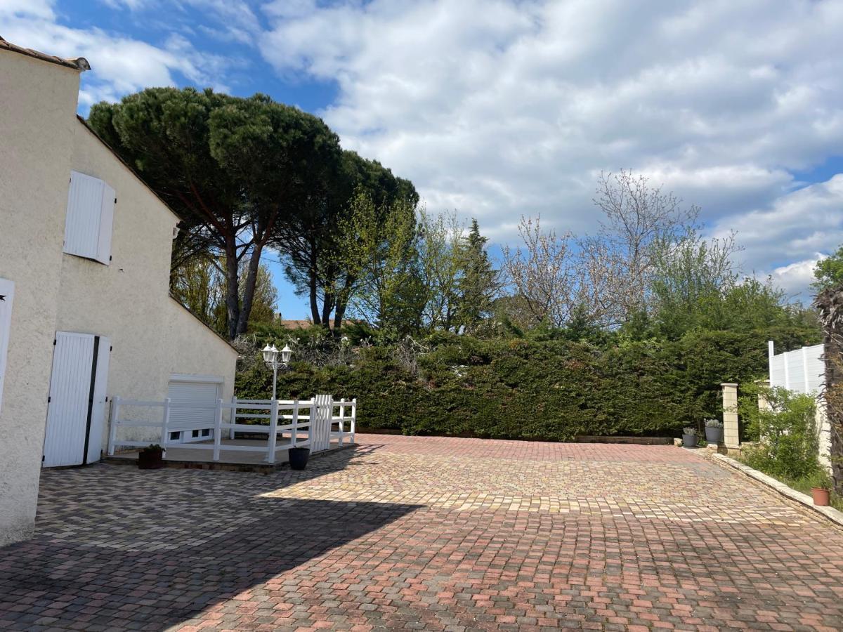 Les Clematites Apartment Donzere Bagian luar foto
